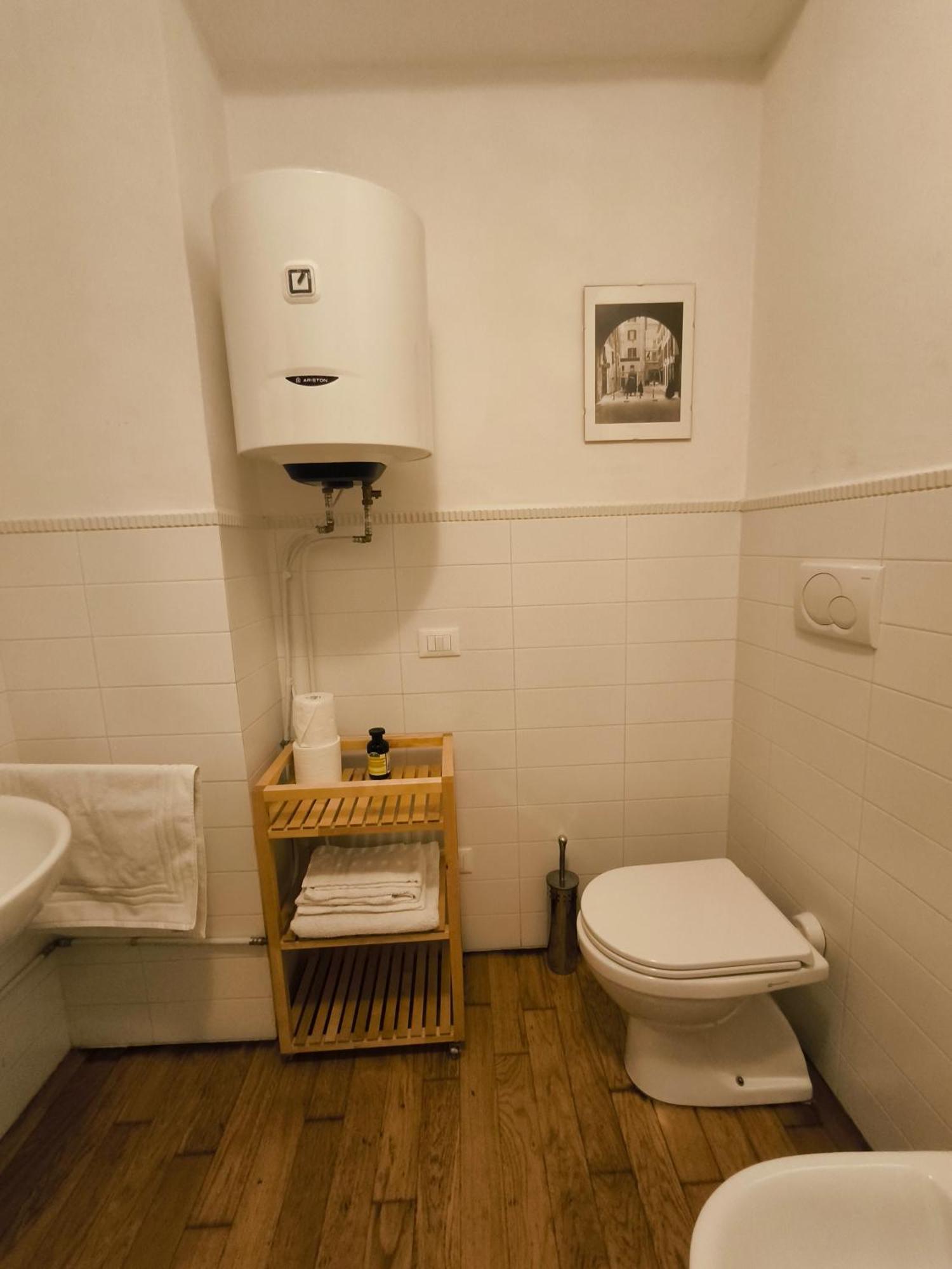 Tupertu Sant'Orsola - Centro Apartman Bologna Kültér fotó